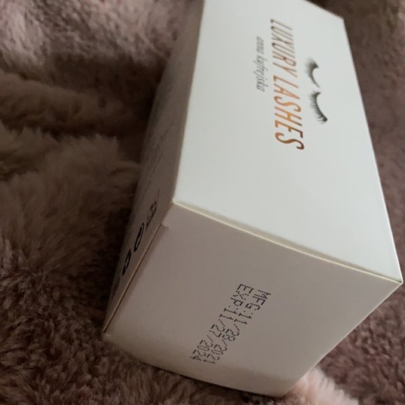 Bond Care Lash Cleansing Foam - Picture 5 of 5